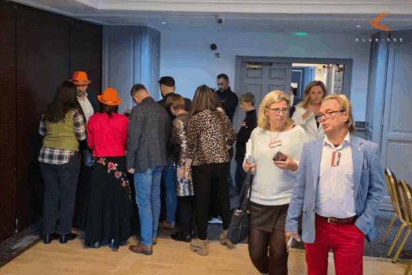 Dostęp do społeczności Lokalnego Klubu 555 Perth na 1 miesiąc - obrazek 4