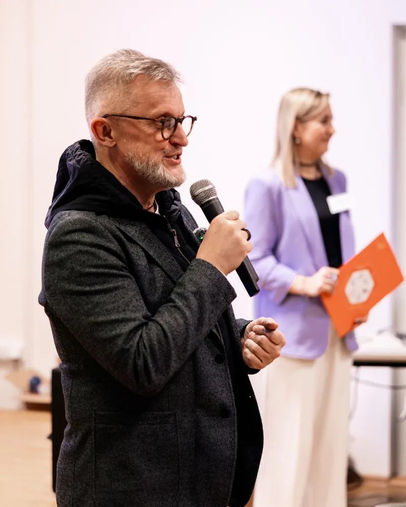 Wystąpienie Fryderyka Karzełka w Lokalnym Klubie 555 Gdańsk